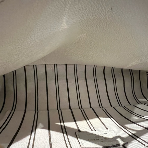 Louis Vuitton Montaigne Impreinte leather - Picture 6 of 15